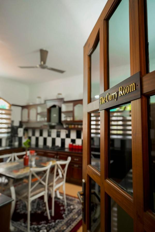 Parudeesa - Heavenly- Luxurious Palace Look-Near Cbd - Kerala - India With Breakfast Kāladi 외부 사진