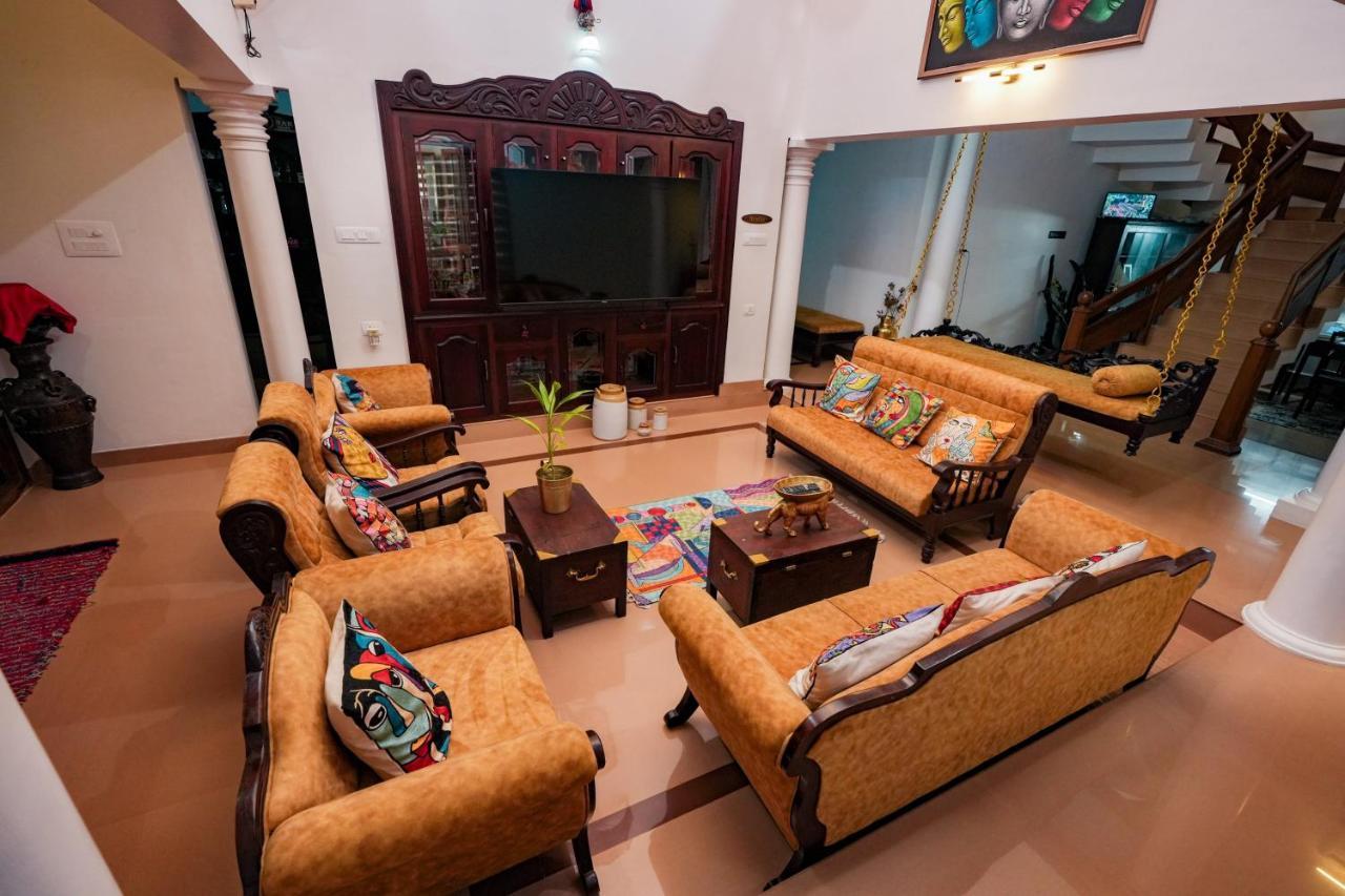 Parudeesa - Heavenly- Luxurious Palace Look-Near Cbd - Kerala - India With Breakfast Kāladi 외부 사진