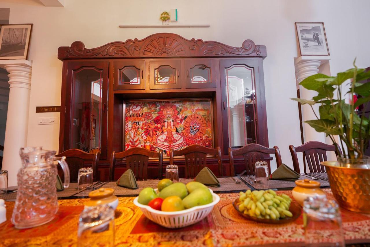 Parudeesa - Heavenly- Luxurious Palace Look-Near Cbd - Kerala - India With Breakfast Kāladi 외부 사진