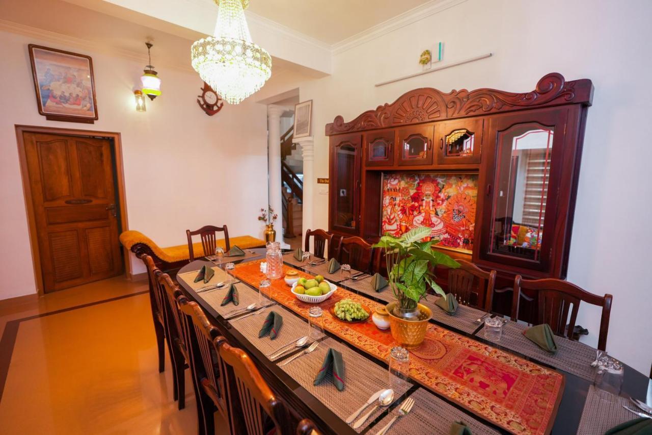 Parudeesa - Heavenly- Luxurious Palace Look-Near Cbd - Kerala - India With Breakfast Kāladi 외부 사진