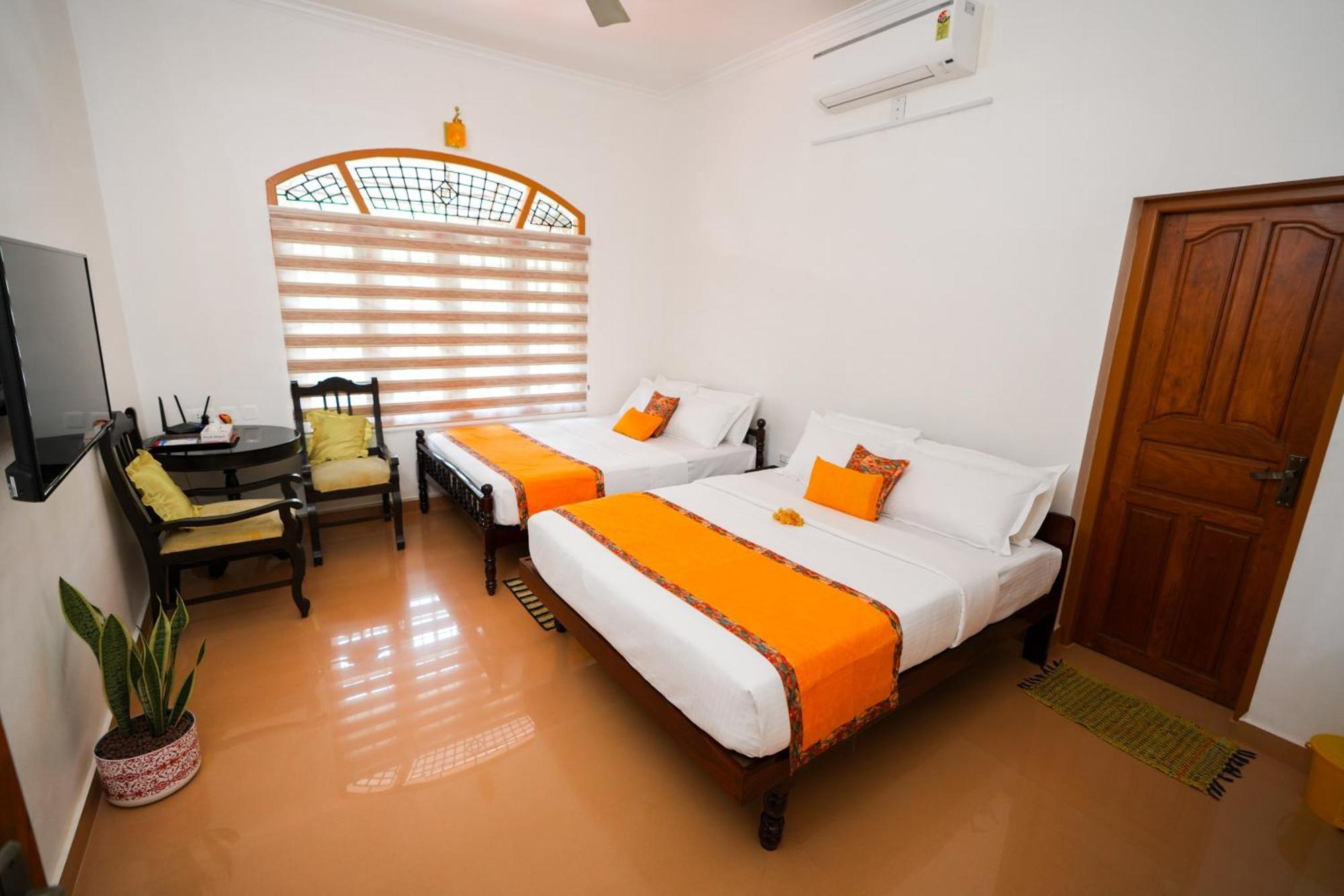 Parudeesa - Heavenly- Luxurious Palace Look-Near Cbd - Kerala - India With Breakfast Kāladi 외부 사진