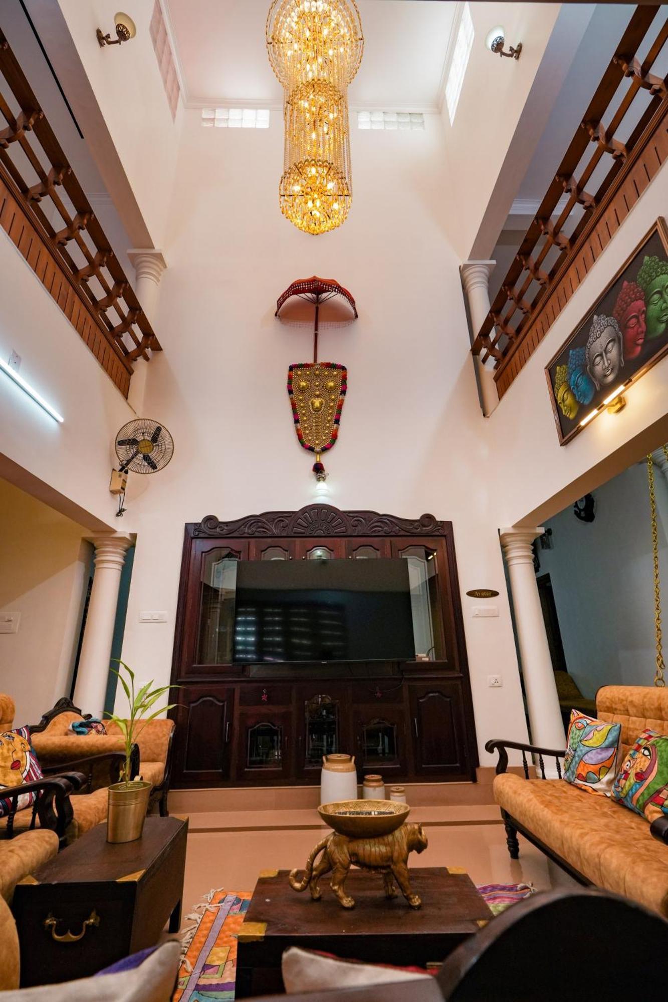 Parudeesa - Heavenly- Luxurious Palace Look-Near Cbd - Kerala - India With Breakfast Kāladi 외부 사진